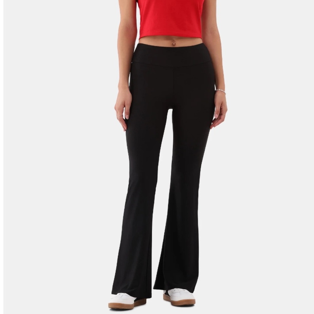 No Boundaries Women’s Pull On Flare Pants